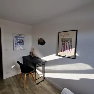 https://maison-en-pierre-acces-pied-plage.inbrittany.com